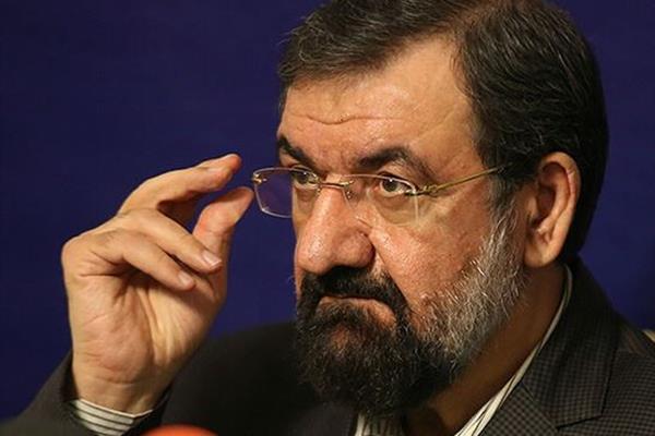تخلف اطرافیان رئیس جمهور کره، به دستبدن زدن وی منجر شد/ پارتی باید حذف شود