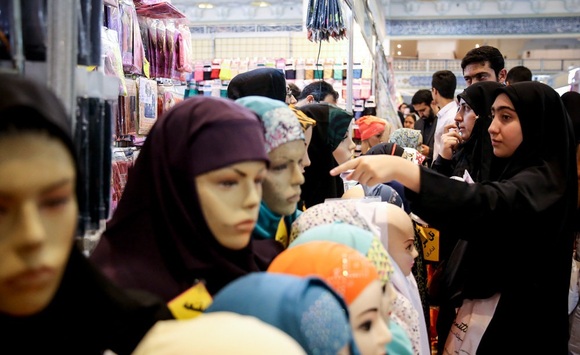 سئوالات بی پاسخ در نمایشگاه قرآن /نمایشگاه قرآن باید در شان قرآن برگزار شود