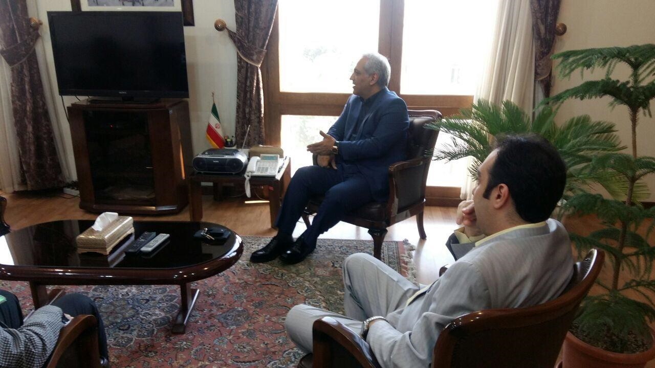 دیدار مهران مدیری با معاون رئیس‌جمهور/ عکس