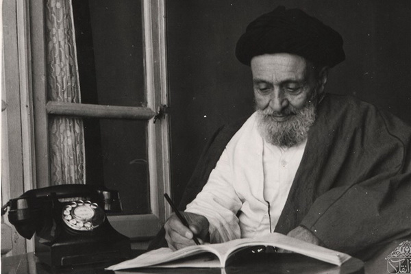 اسناد منتشر شده علیه آیت اله کاشانی تکراری و فاقد ارزش است/ مصدق و کاشانی 2 دوست صمیمی بودند/ سیا به دنبال تجزیه ایران است اسناد منتشر شده علیه آیت اله کاشانی تکراری و فاقد ارزش است/ مصدق و کاشانی 2 دوست صمیمی بودند/ سیا به دنبال تجزیه ایران است
