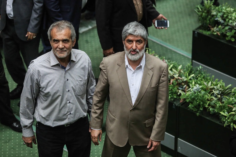 ایکاش بجای مطهری و پزشکیان، توقف اجرای ۲۰۳۰ و صادرات گاز مفت به ترکیه خط قرمز فراکسیون امید بود ایکاش بجای مطهری و پزشکیان، توقف اجرای ۲۰۳۰ و صادرات گاز مفت به ترکیه خط قرمز فراکسیون امید بود