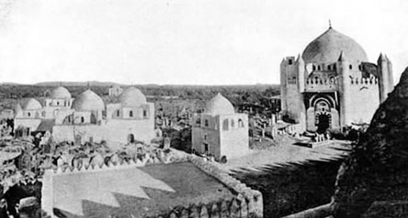 گیرم قبر خاکیتان را تخریب کنند، با جایگاه وجود شما در قلب ما چه میکنند؟ گیرم قبر خاکیتان را تخریب کنند، با جایگاه وجود شما در قلب ما چه میکنند؟