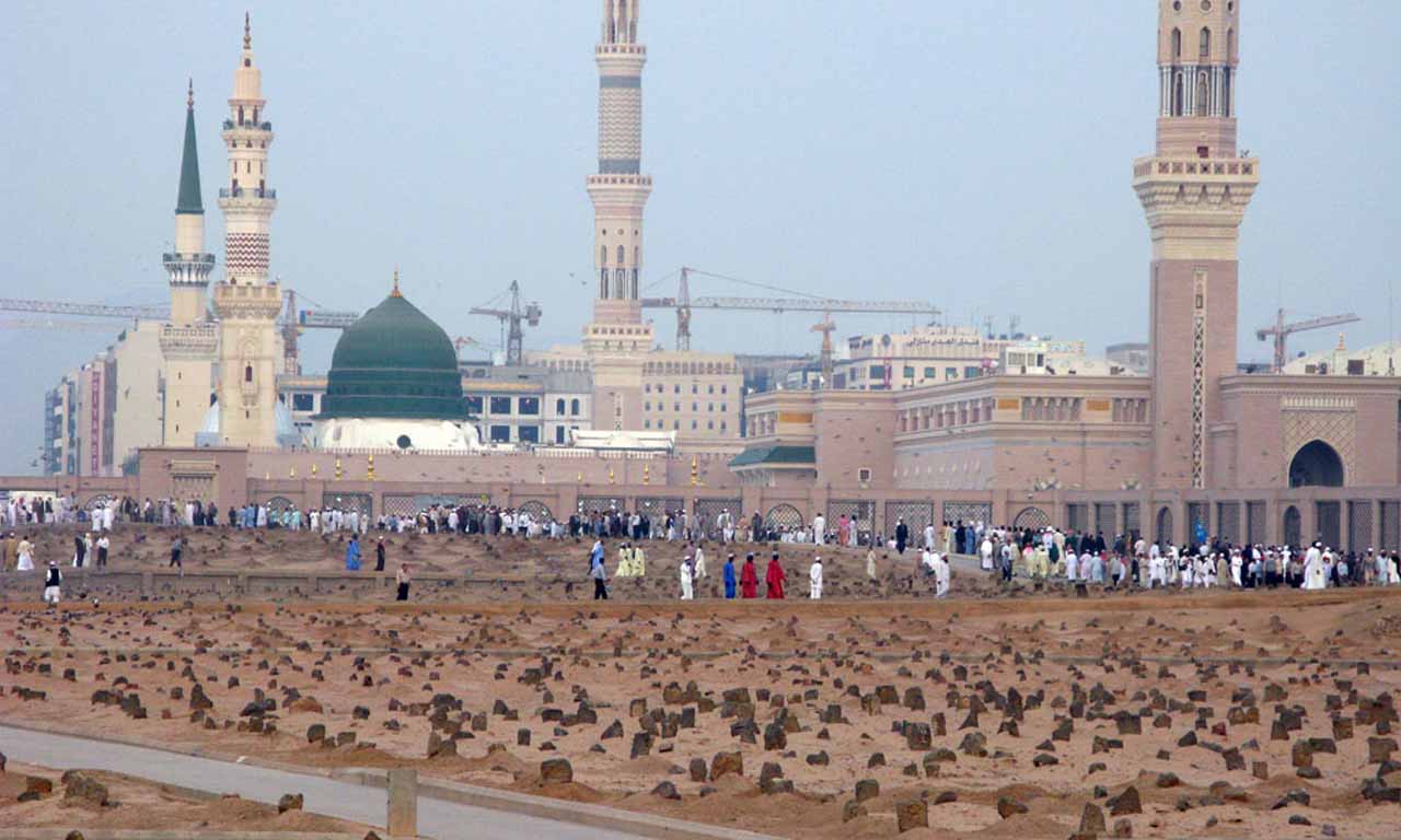 گیرم قبر خاکیتان را تخریب کنند، با جایگاه وجود شما در قلب ما چه میکنند؟ گیرم قبر خاکیتان را تخریب کنند، با جایگاه وجود شما در قلب ما چه میکنند؟
