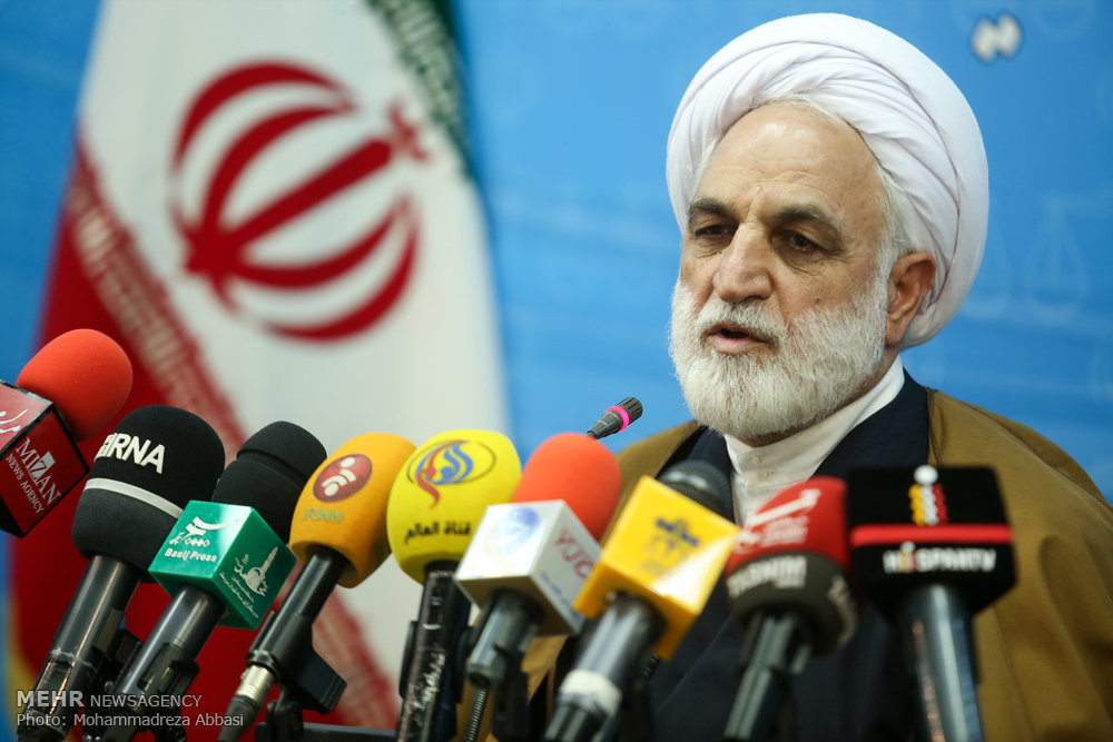حسین فریدون برادر رئیس جمهور بازداشت شد/ بقایی در سوییت نگهداری می شود حسین فریدون برادر رئیس جمهور بازداشت شد/ بقایی در سوییت نگهداری می شود