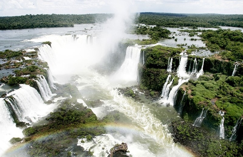 آبشار ایگواسو دیدنی ترین جاذبه طبیعی در آمریکای جنوبی + تصاویر