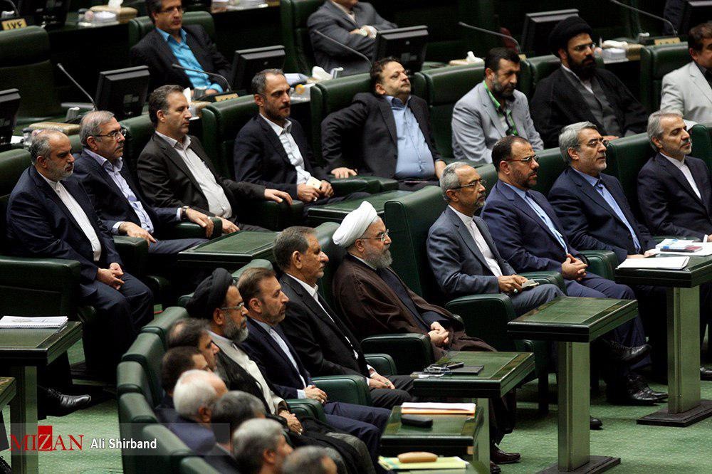 نمایندگان وظایف خود را فراموش نکنند