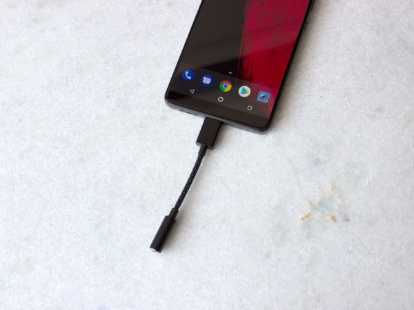 نگاه نزدیک به Essential Phone