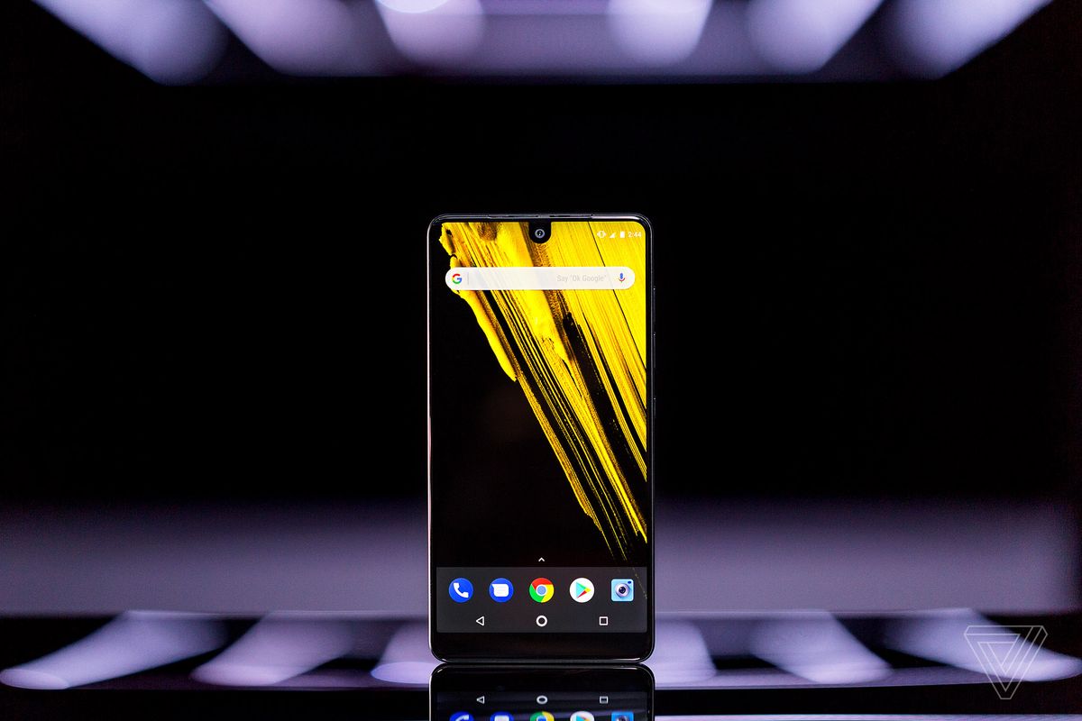 نگاه نزدیک به Essential Phone