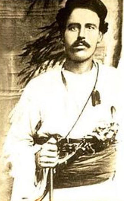 رئیسعلی دلواری نماد ایستادگی و مبارزه با استعمار