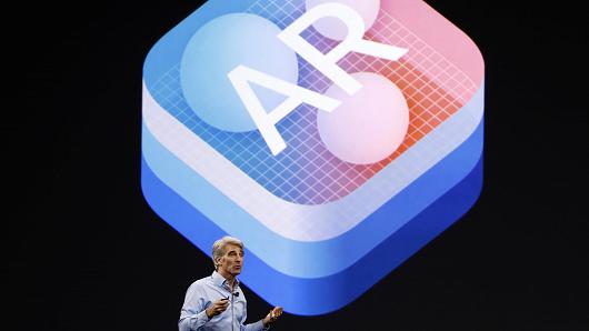 اپل به دنبال همه‌گیر کردن فناوری واقعیت افزوده است