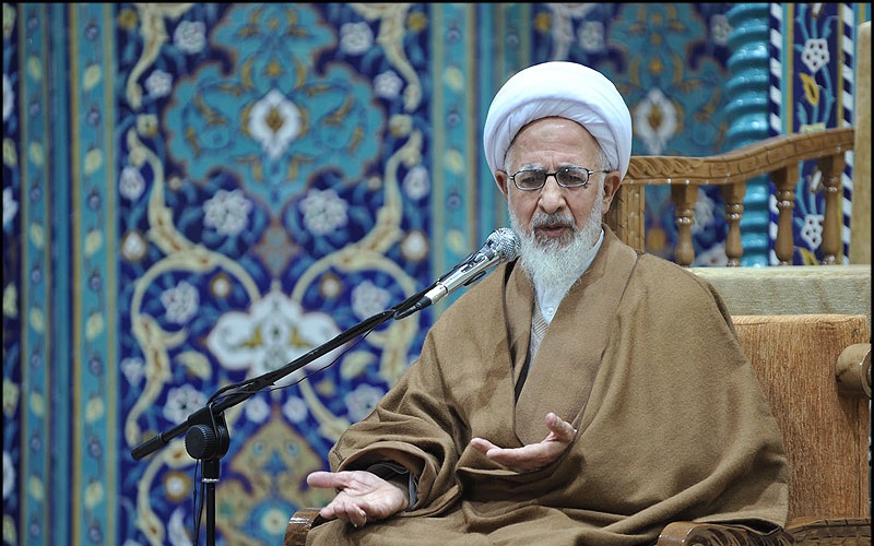 ذره‌ای اختلاس و حقوق نجومی برای نظام سمّ است