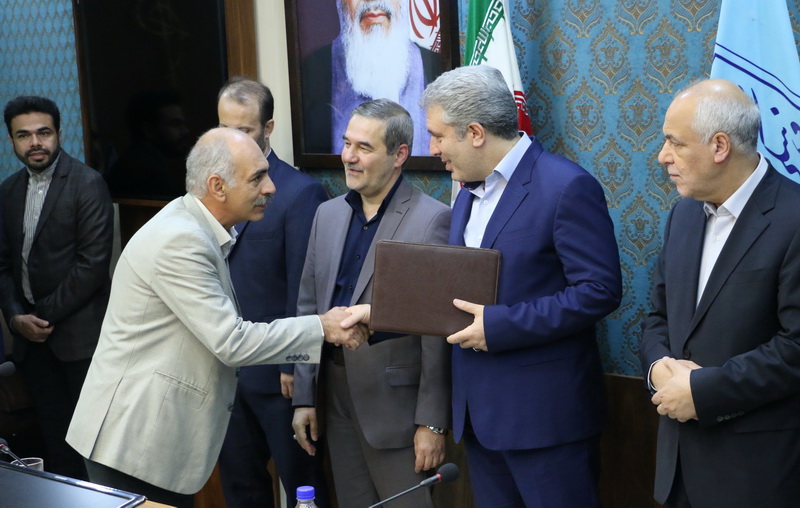 مونسان: توسعه صنایع دستی یعنی توزیع ثروت/ ساره بیات تقدیر شد