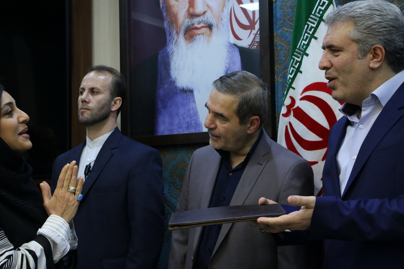 مونسان: توسعه صنایع دستی یعنی توزیع ثروت/ ساره بیات تقدیر شد