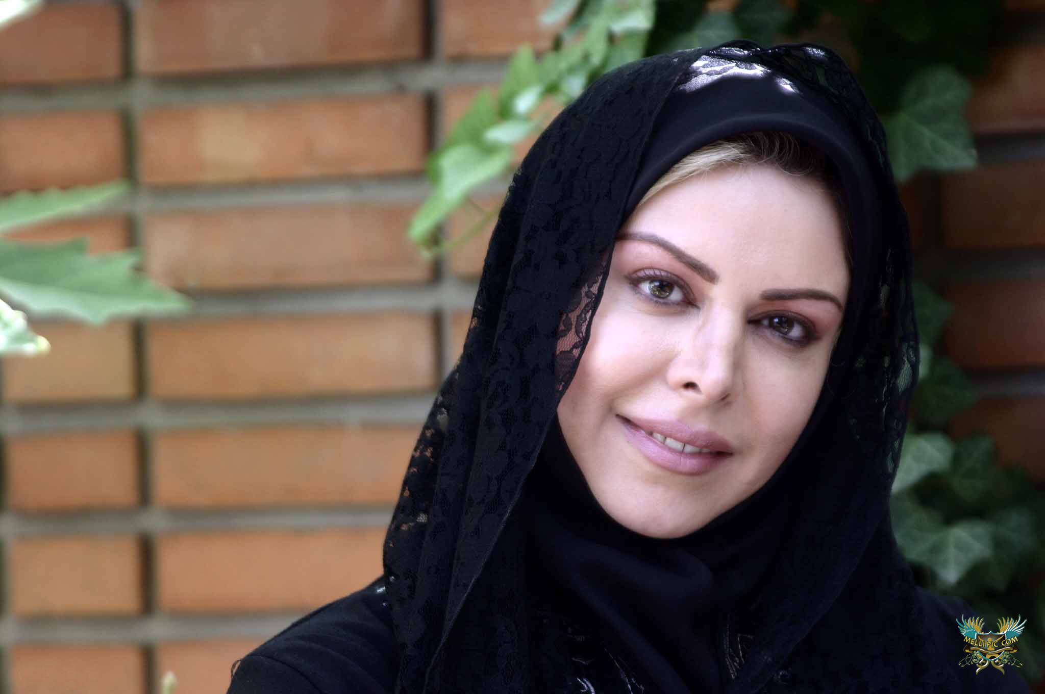 مادران متفاوت را بازی می‌کنم
