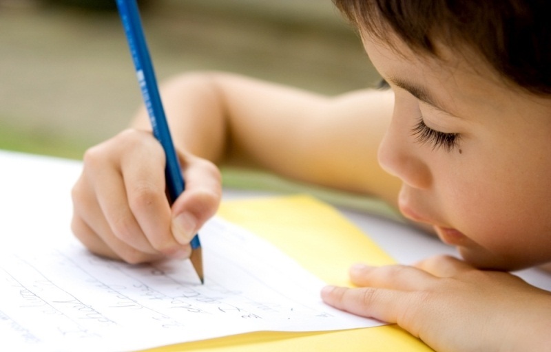 چرا بچه‌ها مهارت چگونه نوشتن را نمی‌آموزند؟