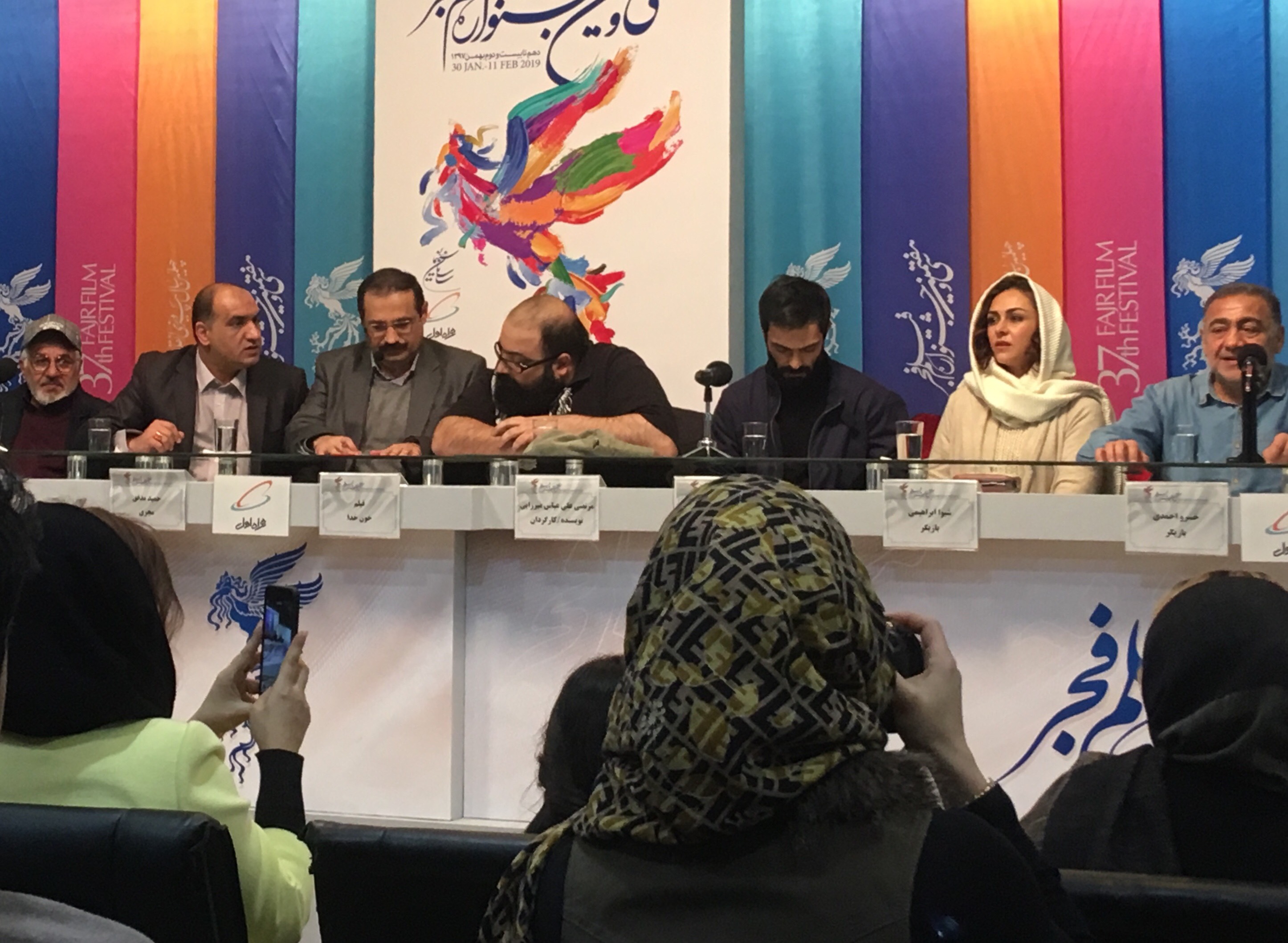 قصه 23 مرد در یک سلول انفرادی قصه 23 مرد در یک سلول انفرادی