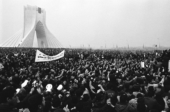 نگهبان تاریخ نویسی انقلاب اسلامی کیست؟