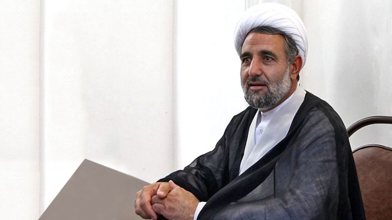 ذالنوری: احمدینژاد بهتر از سران فتنه نیست، عددی هم نیست ذالنوری: احمدینژاد بهتر از سران فتنه نیست، عددی هم نیست