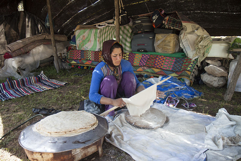 اینجا از دل سنگ نان در می آید