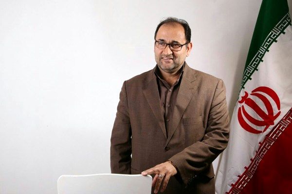 سطح سواد دانشجویان هر سال نسبت به سال گذشته در حال کاهش است