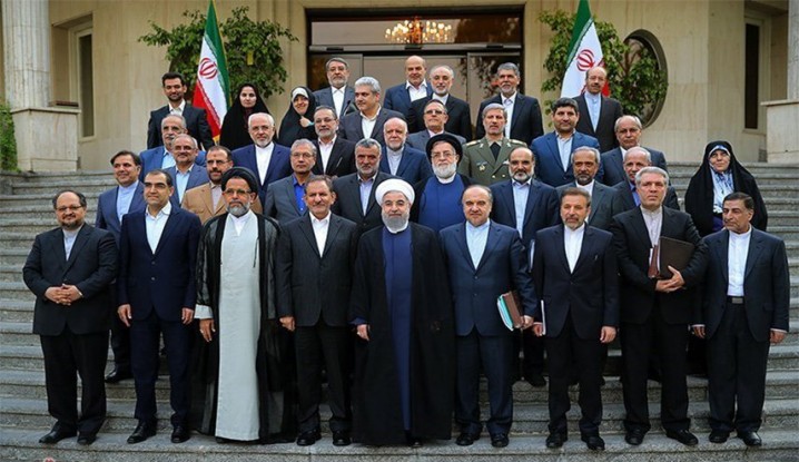 ملتی با صبر فراوان و رئیسجمهوری که کلیدی ندارد! ملتی با صبر فراوان و رئیسجمهوری که کلیدی ندارد!