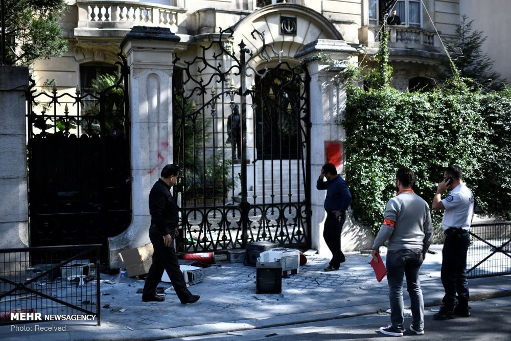 حمله به سفارت ایران در پاریس توسط کومله