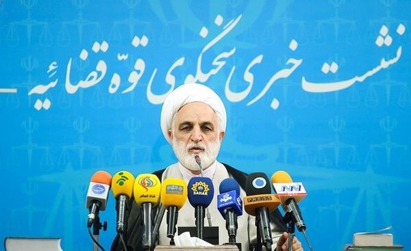 احمدی نژاد بیاید و جای پول‌ها را نشان دهد