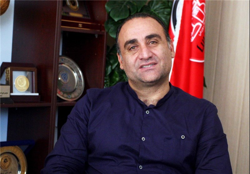 حسین عبدی: حرف‌های شاهین بیانی با عقل جور در نمی‌آید