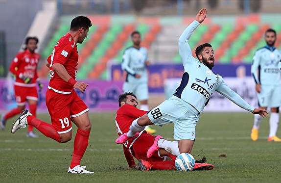 صدرنشین بحران‌زده در مقابل شاگردان نکونام