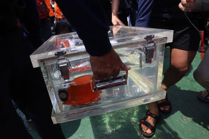 جعبه سیاه هواپیمای سانحه دیده اندونزی