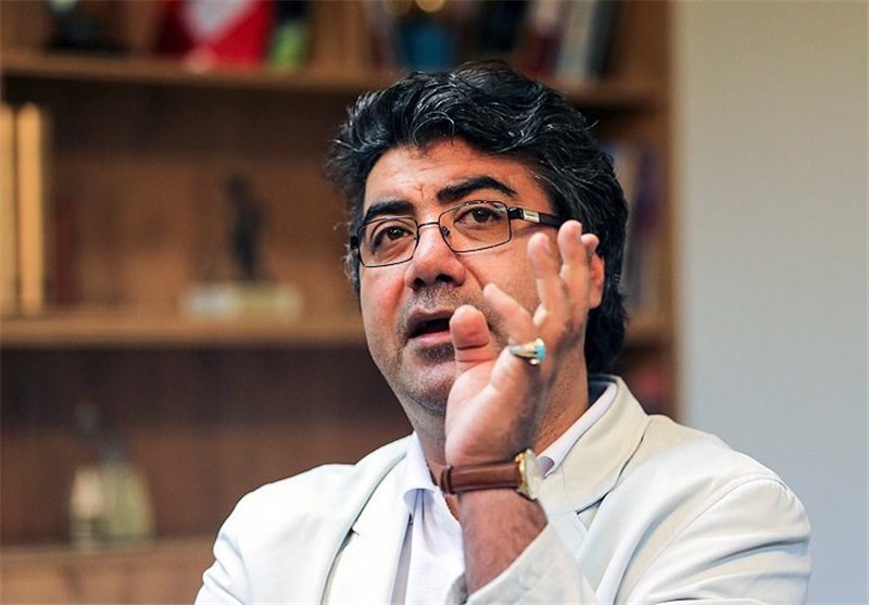 دبیر جشنواره با خانوادهاش هم به تماشای این مستندها مینشیند دبیر جشنواره با خانوادهاش هم به تماشای این مستندها مینشیند