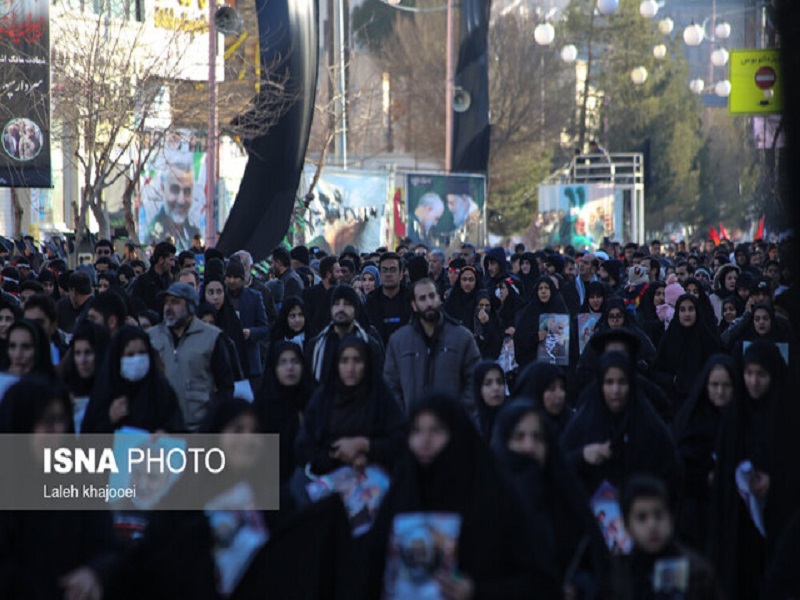 ورود پیکر شهید حاج قاسم سلیمانی به میدان آزادی شهر کرمان