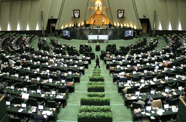 زمزمه اخراج سفیر انگلیس از ایران در راهروهای مجلس