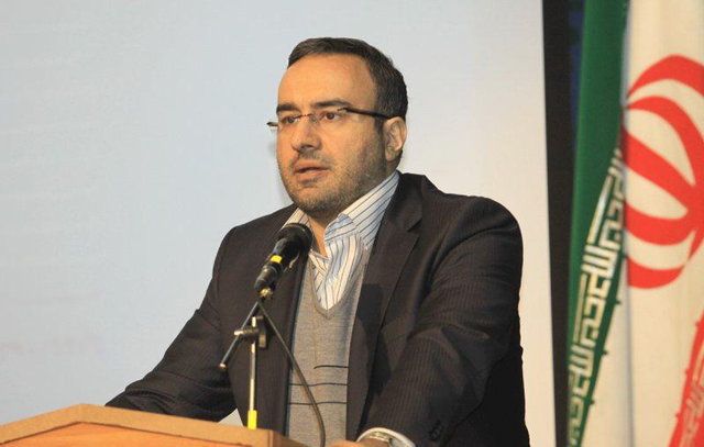 تشکیل فراکسیون منصرفین انتخابات مجلس به ریاست علی لاریجانی کذب است