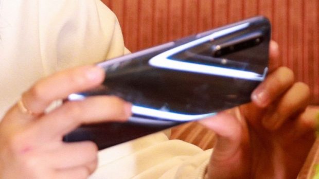 گوشی 5G ریلمی ایکس 50 در یک پوستر رسمی دیده شد گوشی 5G ریلمی ایکس 50 در یک پوستر رسمی دیده شد