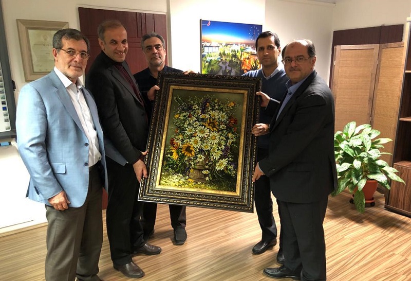 تقدیر مدیران انجمن پالایشگاههای روغن سازی ایران از عملکرد موفق مهندس اسحاقی
