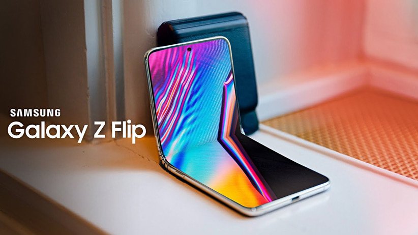 گلکسی Z Flip در برابر موتورولا ریزر