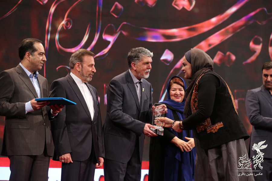 کجای این جشنواره به فجر و انقلاب می خورد؟ کجای این جشنواره به فجر و انقلاب می خورد؟