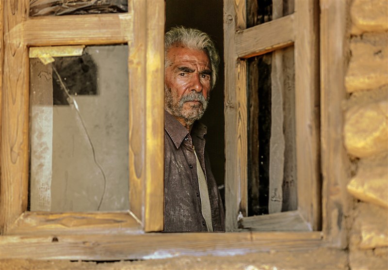 خروج، محصول زمانه شناسی بی نظیر حاتمی کیا خروج، محصول زمانه شناسی بی نظیر حاتمی کیا
