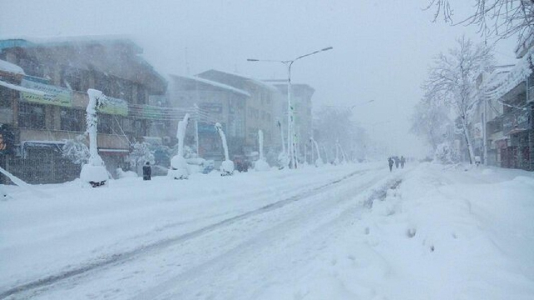 تامین منافع باندهای قدرت به بهای از کار افتادن چرخ زندگی مردم گیلان