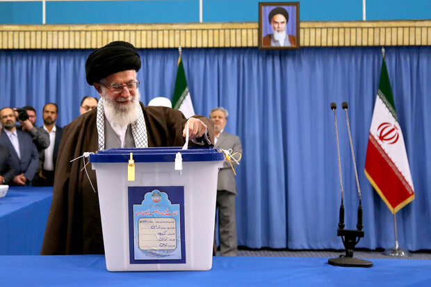 مردم در هر شهری به تعداد نامزدهای آن شهر و در تهران به 30 نفر رای بدهند