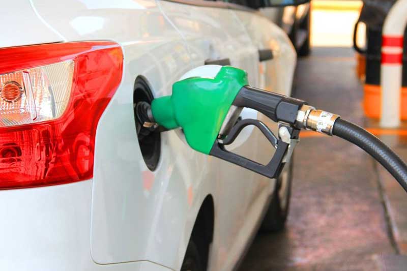 با طرح سهمیه بندی بنزین برای هر فرد، خانواده شما سود میکند یا ضرر؟
