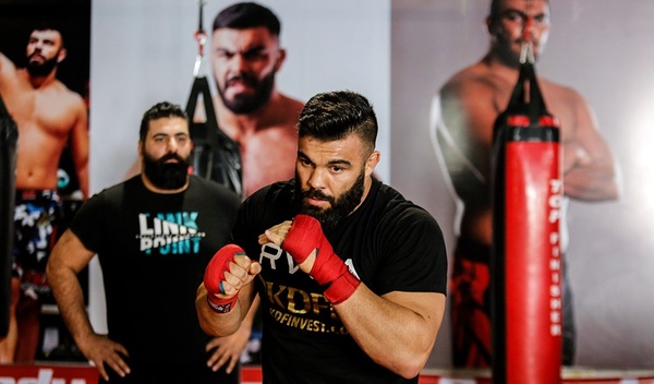 علی اکبری و معضلی جدید علی اکبری و معضلی جدید