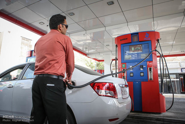 عرضه بنزین به خودروها فقط با ارائه کارت هوشمند سوخت