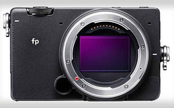 سیگما  fp کوچکترین دوربین بدون آینه فول فریم جهان