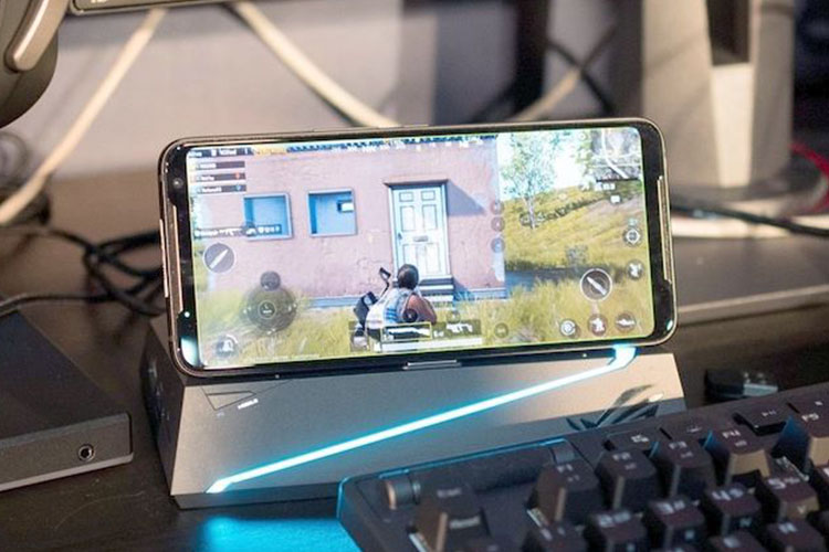 گوشی هوشمند ROG Phone 2 را معرفی شد گوشی هوشمند ROG Phone 2 را معرفی شد