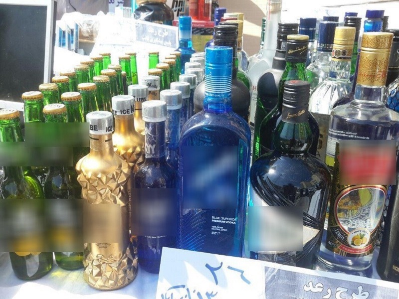 کشف ۱۸۰ بطری مشروب الکلی خارجی در نازی‌آباد + تصاویر
