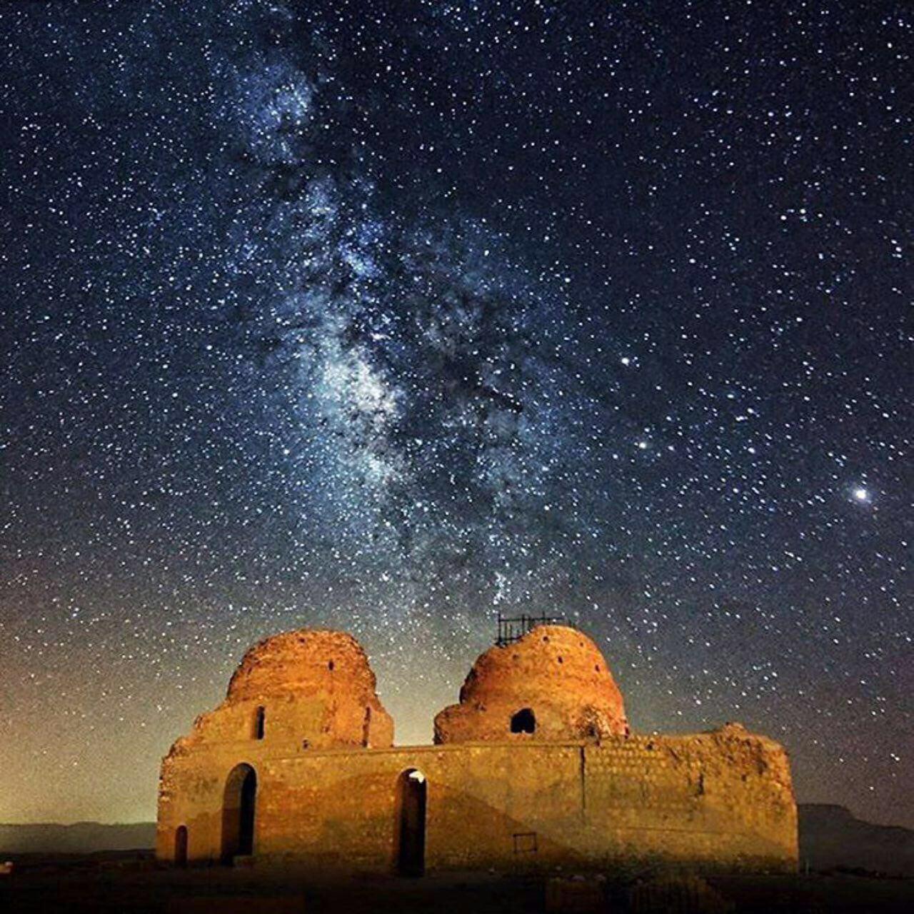 نمايى فوق العاده زيبا از کاخ ساسانی سروستان