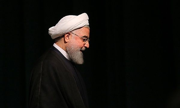 جناب رئیس جمهور؛ مگر پشت پرده چه خبرهایی بود که فرصت شفاف سازی به صالحی ندادید؟!