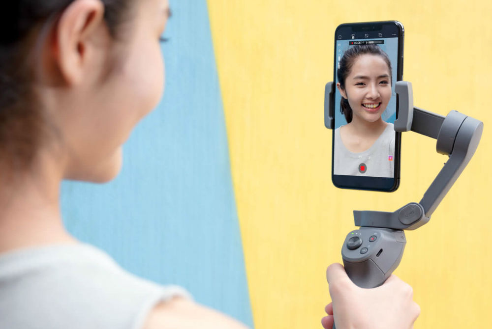 DJI گیمبال Osmo Mobile 3 را برای گوشیهای هوشمند معرفی کرد DJI گیمبال Osmo Mobile 3 را برای گوشیهای هوشمند معرفی کرد